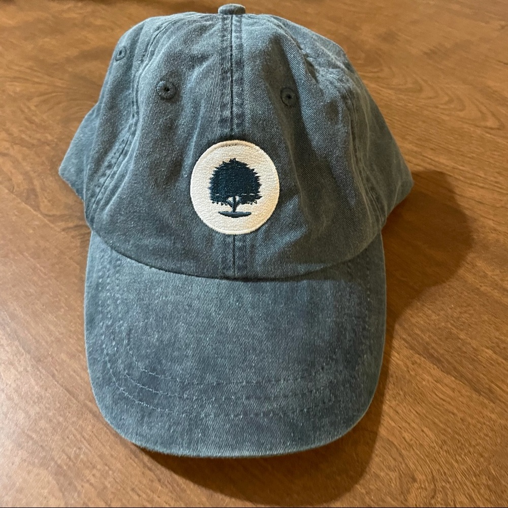 Adams cap NWT